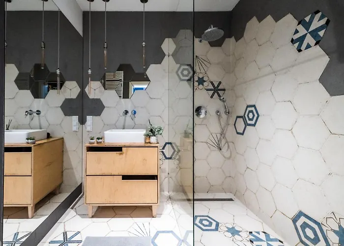 Krucza ~ Self Check-in 24h ~ Parking And Lift Apartment Wroclaw