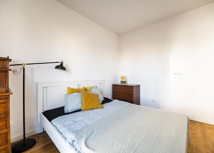 Krucza ~ Self Check-in 24h ~ Parking And Lift Apartment Wroclaw