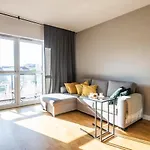 Krucza ~ Self Check-in 24h ~ Parking And Lift Daire *