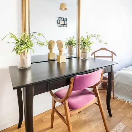 Krucza ~ Self Check-in 24h ~ Parking&lift Apartment *