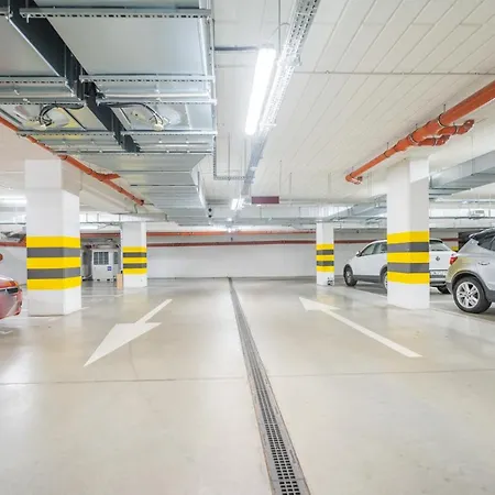 Apartment Krucza ~ Self Check-in 24h ~ Parking&lift *